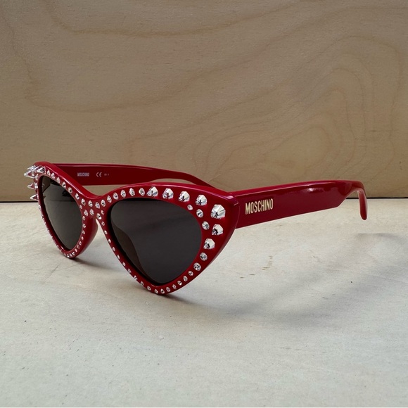 NEW Authentic Moschino Studded Cat Eye Sunglasses Red - Picture 2 of 8